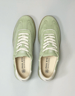 Laden Sie das Bild in den Galerie-Viewer, RIO - SUEDE CANOPY GREEN
